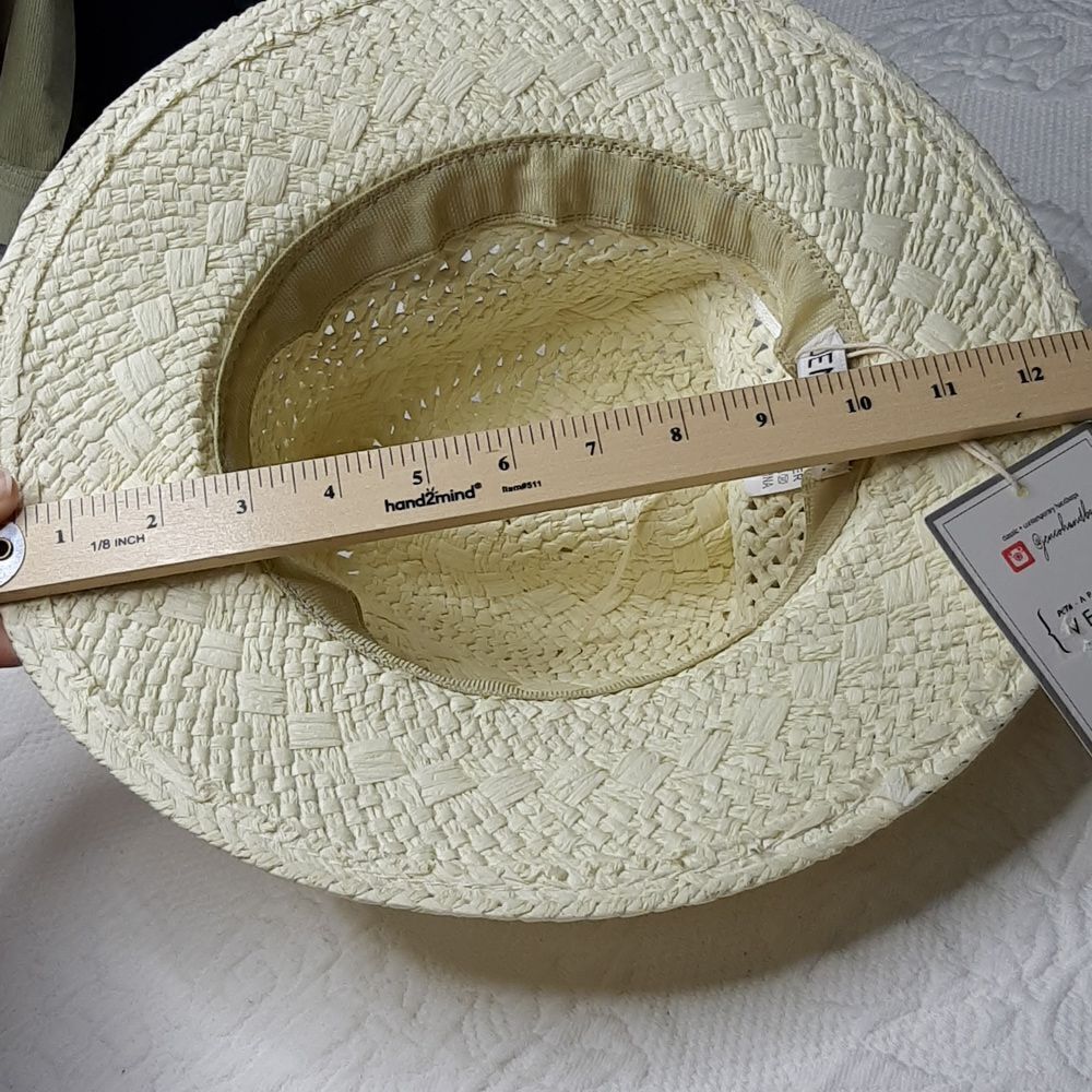 Jen&Co Cream Paper Hat NWT - Picture 9 of 9